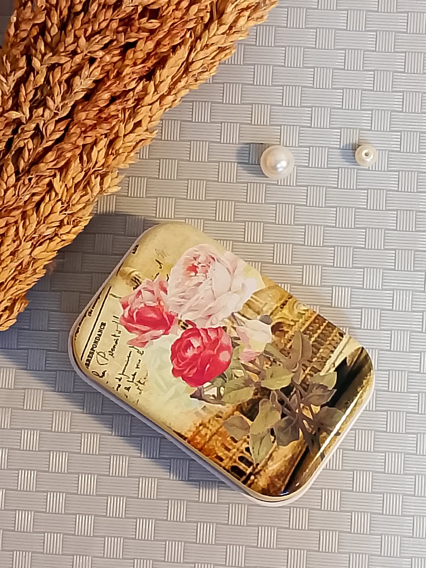 Floral Vintage Theme Tinbox