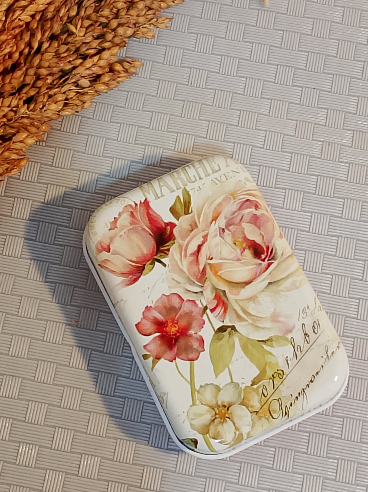 Floral Vintage Theme Tinbox