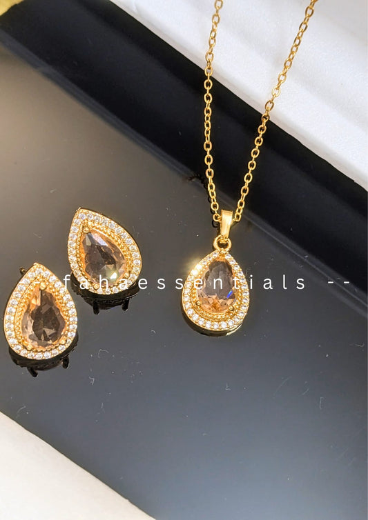 Tear Drop Locket Set 05